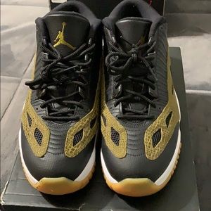 Retro Jordan 11 low gator